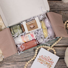 Load image into Gallery viewer, TUBLESS WARM & COZY BOX