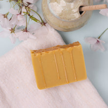 Load image into Gallery viewer, QUEEN OF SPRING HANDMADE SOAP BAR