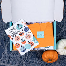 Load image into Gallery viewer, SWEET AND SPOOKY BOX