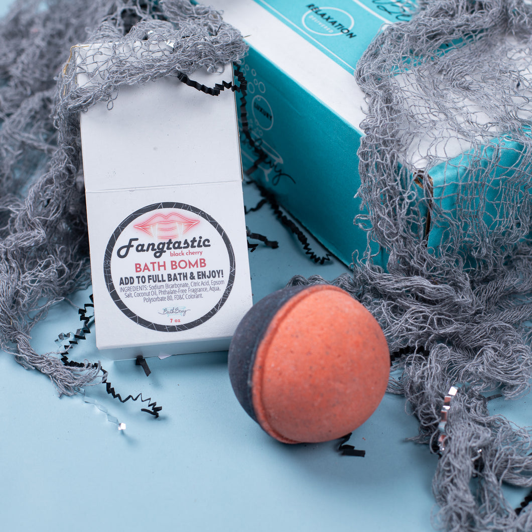 FANGTASTIC BATH BOMB