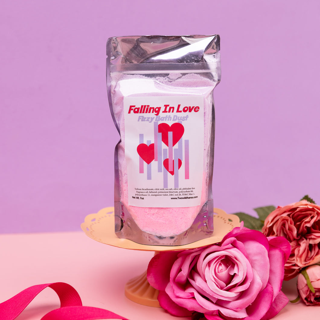 FALLING IN LOVE BATH FIZZY DUST